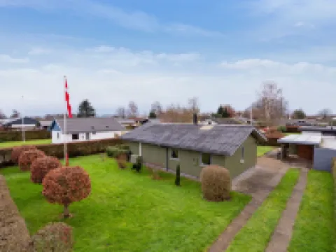 "Severine" - 650m from the sea