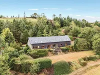 Glanyrafon Bungalow Hotels in Saint Harmon
