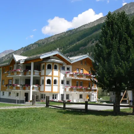Mountain Stay With Balcony