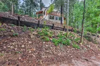 On the Rocks - A Modern Home w/ Decks & Views - WiFi