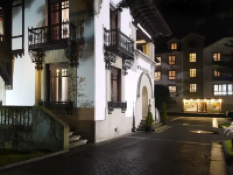 Hotel y Apartamentos Arias Hotels in Comarca Vaqueira