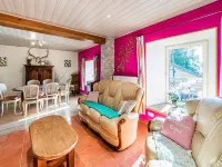 Holiday Home in Houffaliz with  Garden - Hot Tub