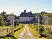 Sénezergues Garden Hideaway - 2-Star