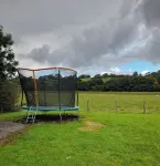 3 Bed Farmhouse - Sleeps 6 - Wifi - Parking