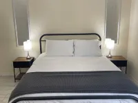 Charming 2-bedroom apartment in Lindale Hotels in Lindale