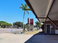Shell Motel (Pearly Shell Motel) Hotels in Bowen