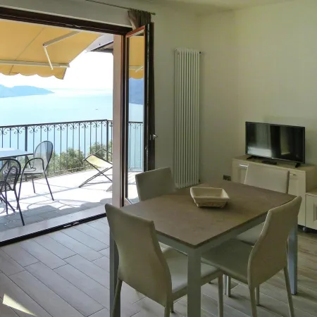 Apartment in Tignale with Lake Garda Views