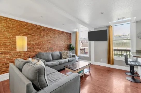 Historic Main Street Heritage Retreat