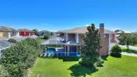 6 Bed, 2 Suites, Pool, Spa, Games Room #800 6 Bedroom Villa