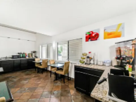 Quality Inn & Suites Junction Hotels in Junction