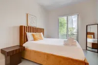 Villa Solara Grove by Solu: Luxury, Gated, Free Parking