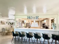 Luxury Waterfront Retreat Near Daytona Beach