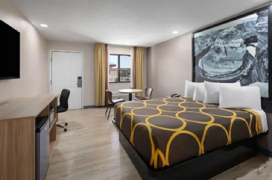 Super 8 by Wyndham Tucson/Grant Road Area AZ