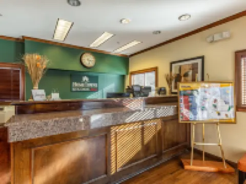 HomeTowne Studios Atlanta - Chamblee Hotels in Chamblee