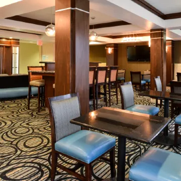 Holiday Inn Express & Suites GREENFIELD by IHG