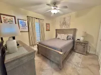 Crystal Shores West 707