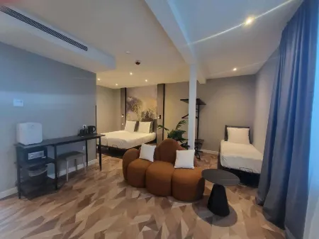 Nebula Hotel by INE'S Отели в г. West-Graftdijk