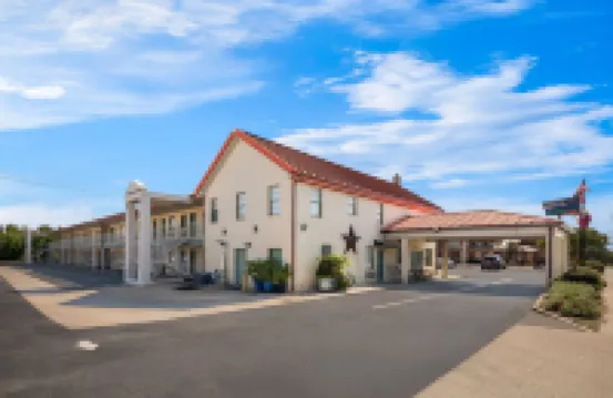 Super 8 by Wyndham Fredericksburg