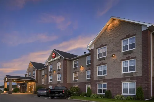 Best Western Plus Grand-Sault Hotel  Suites - 3 звезды