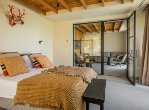 เดอะ ไพน์ส บูเชกี ลอดจ์ โรงแรมใน