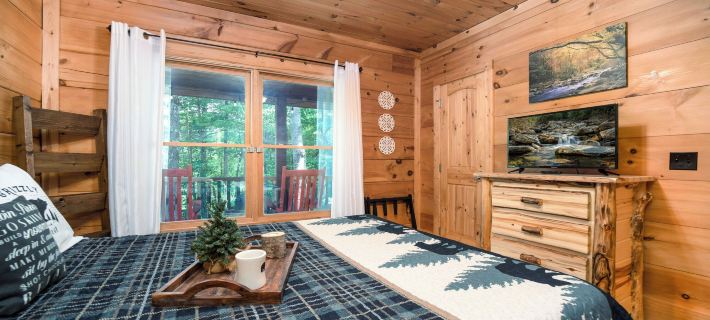 Blue Ridge Cabin Getaway | Cashiers and Highlands Hotels in Jackson County