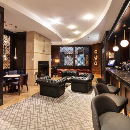 Charisma de Luxe Hotel