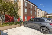 Best Western Plus Eau Claire Conference Center - parking
