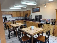 Super 8 by Wyndham Rexburg