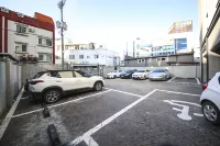Geoje Okpo Brown Dot - Motels