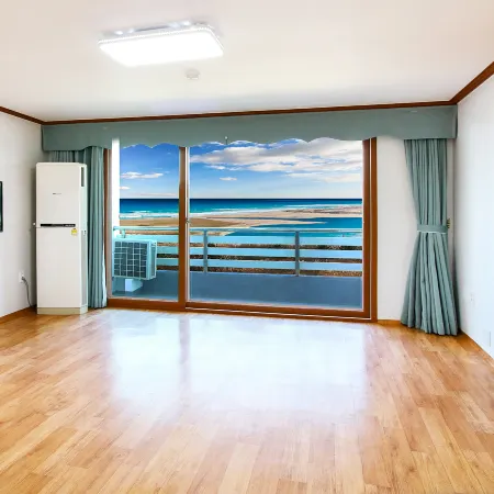 Yangyang Beach Condo
