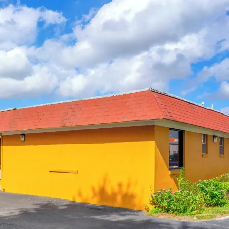Budget Inn By OYO Edinburg Hwy 281