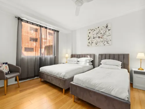 Spacious 2-Bed Apartment Near Parramatta CBD