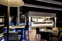 Salles Hotel Málaga Centro - Quầy Bar
