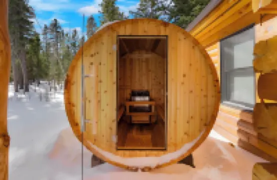 Cozy Log Cabin w/ Private Lake! Local State Park in Back Yard! Jacuzzi & Sauna!