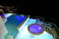 Paradise  villa Hotel a 