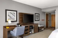 Hampton Inn & Suites State College at Williamsburg Square Hotels in Patton Township