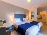 Séjours & Affaires Pantin Charles de Gaulle Hotels in Pantin