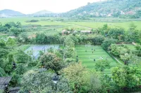 San Signature - Suoi Ngoc Retreat Hotels in Luong Son
