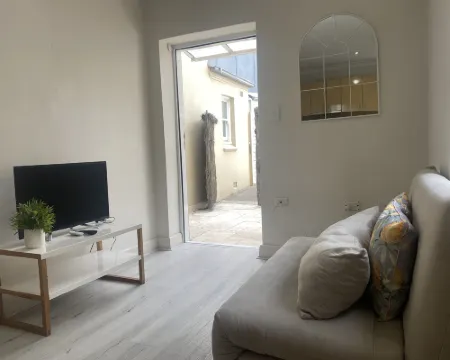 Bondi Garden Getaway Hotels in Bondi Junction