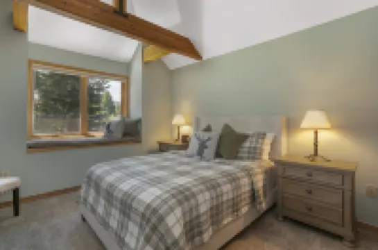 470 Homestead Unit 13 2 Bedroom Townhouse