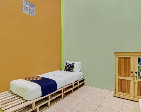 Hotel O Penginapan Syafira Near Perumahan Mustamindo Permai 1 Hotels in Kampar Regency