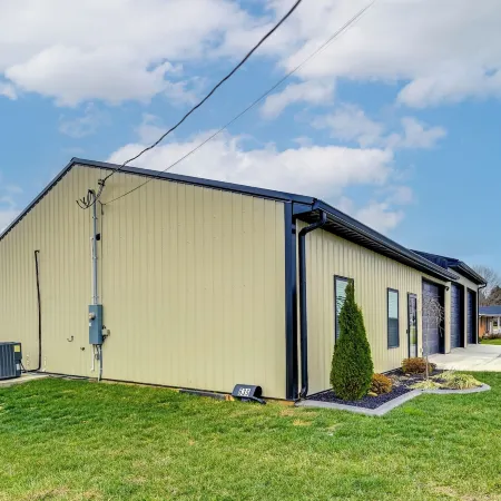 Near CU & Dtwn! Campbellsville Home w/ Game Room