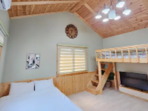 靜川索爾米旅館