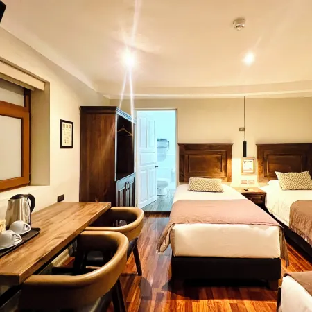 Hotel Montes Central