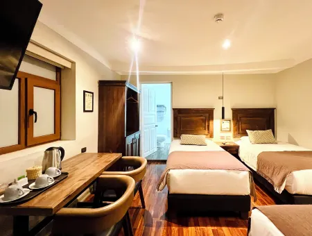 Hotel Montes Central