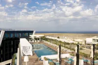 Sheraton Nice - สระว่ายน้ำบนดาดฟ้า