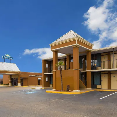 Baymont by Wyndham Lafayette Hotels near Moore Park