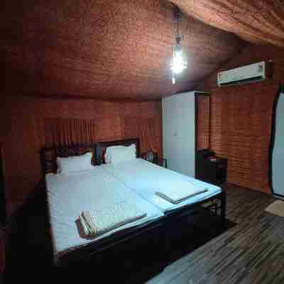 ShriKanchan Hotels & Resorts - Tents & Premium Rooms near Dapoli Rooms