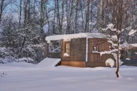 Hanskaya Usadba Glamping Отели в г. 