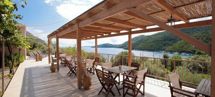 Poros Beach Hotels in Ellomeno